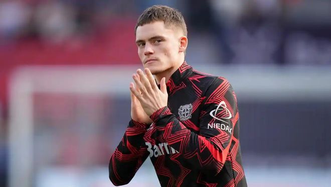 [图]申花1-0新鹏城升至第二 中超冠军悬念最后一轮揭晓